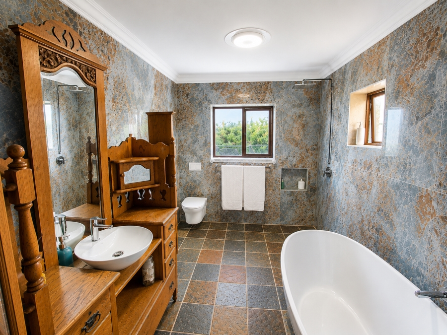 4 Bedroom Property for Sale in Brenton On Sea Western Cape